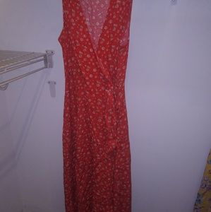Universal Thread red with floral print wrap dress